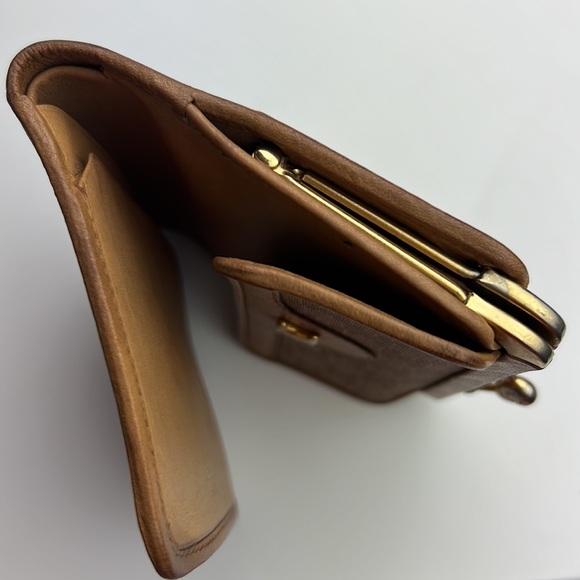 Auth. CELINE Macadam PVC Leather Bifold Wallet Logo Beige Gold Hardware Vintage - Picture 16 of 17